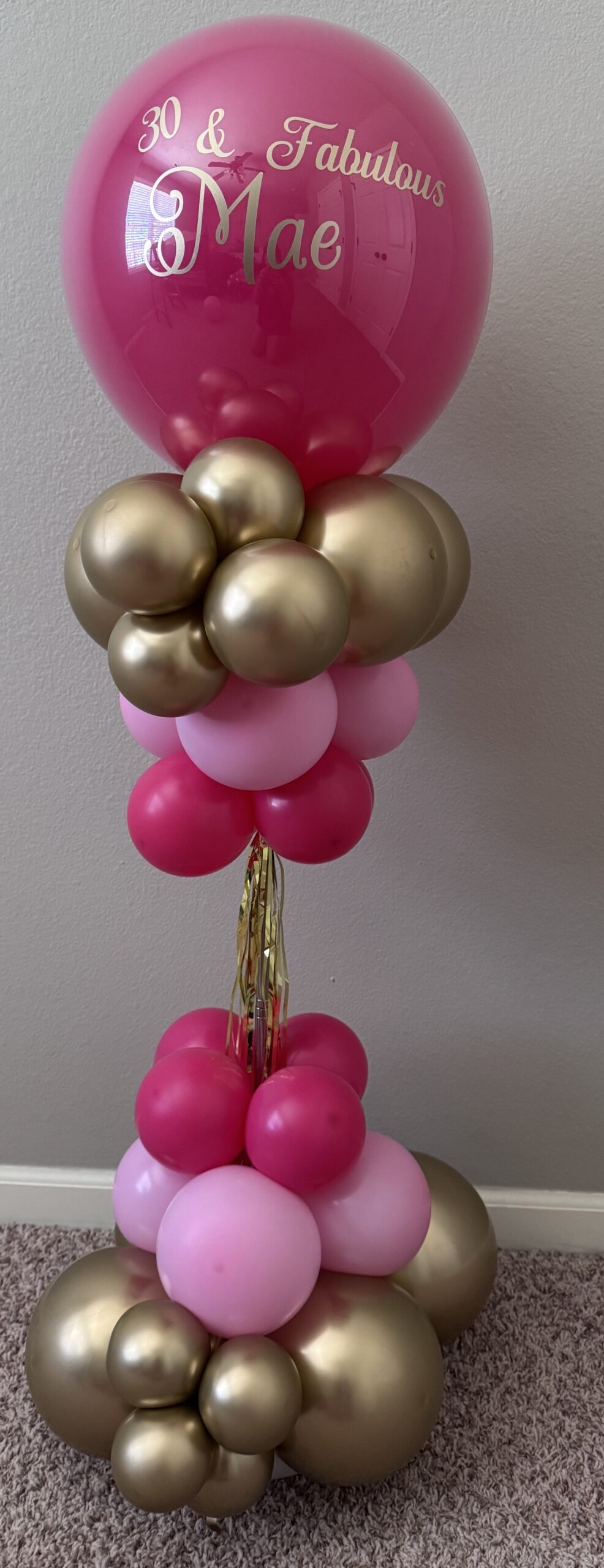 Mini balloon tower