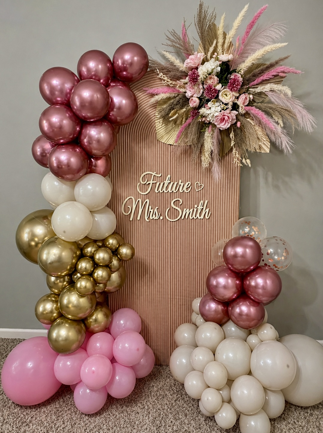 Bridal shower balloon décor