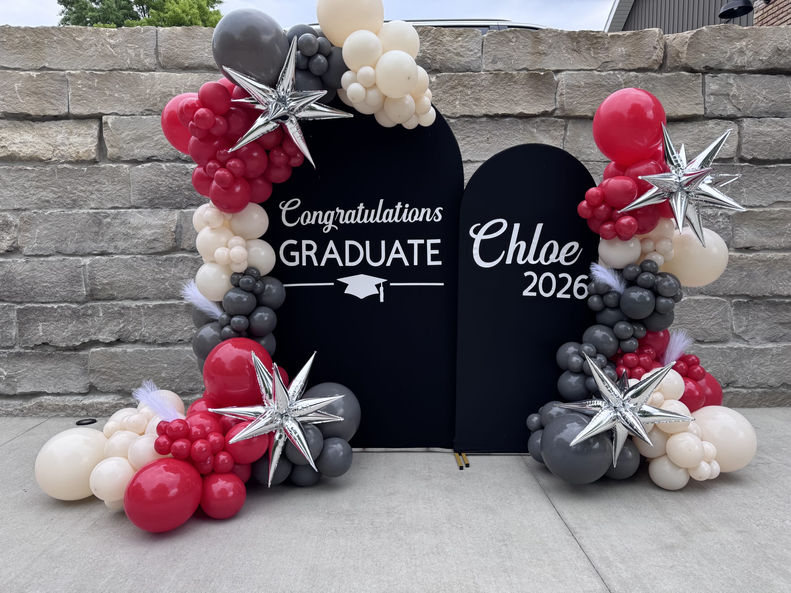 Graduation balloon arrangement