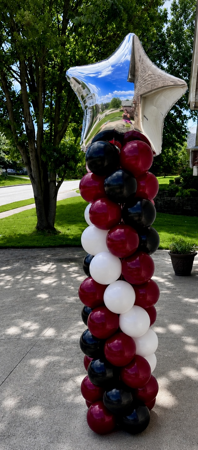 Professional balloon columns for an organization event